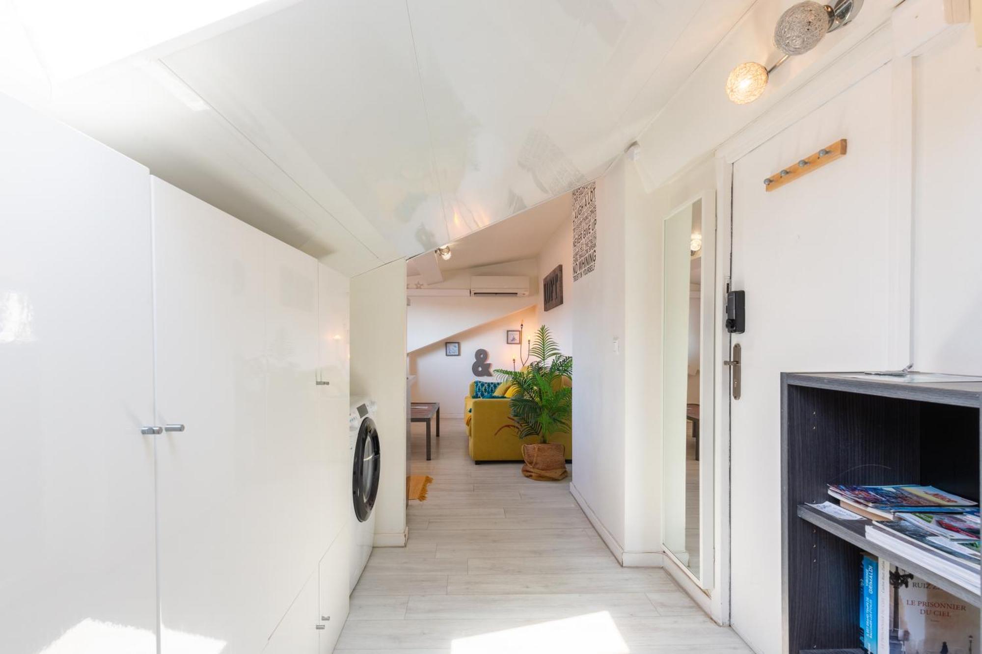 Homelivia, Attic Room -Mansarde Sous Les Toits De Nice Ngoại thất bức ảnh